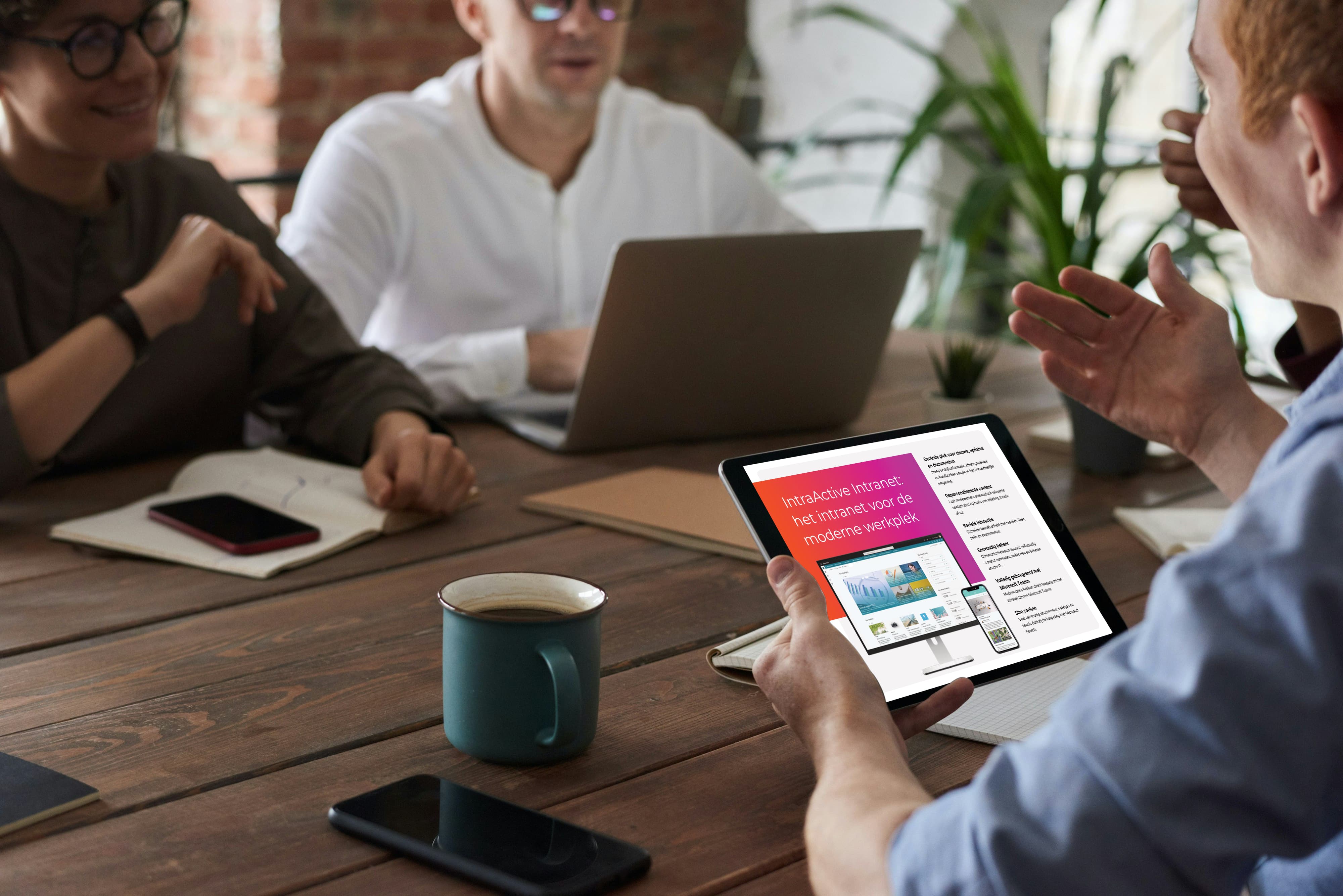 Factsheet IntraActive Intranet: Het intranet voor de moderne werkplek