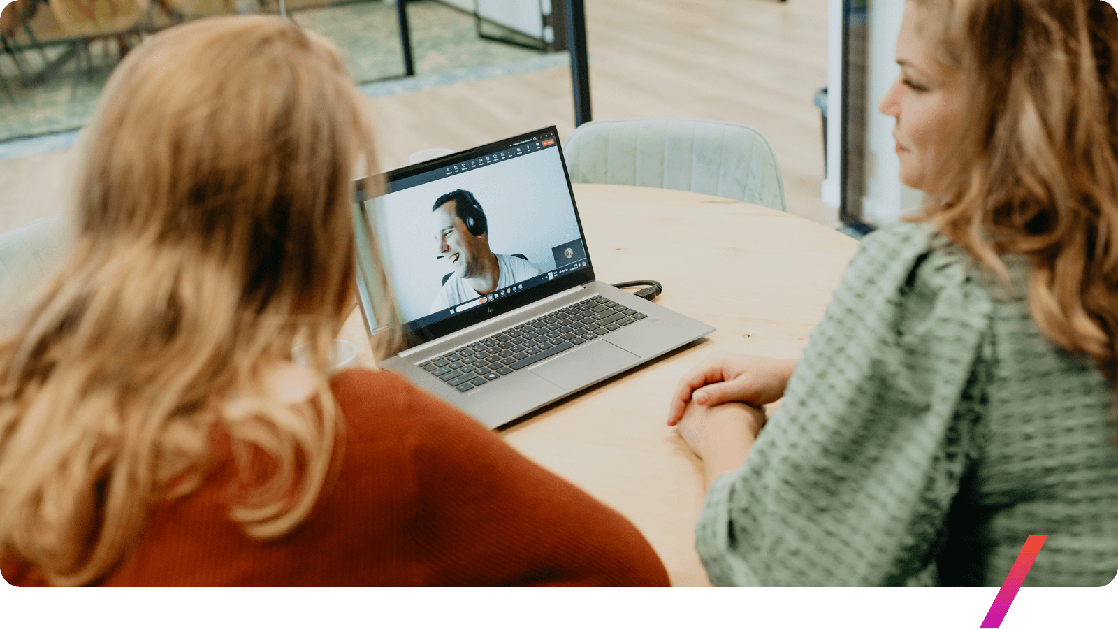 Generatieve AI in het contact center van AI angst naar AI actie (header).png