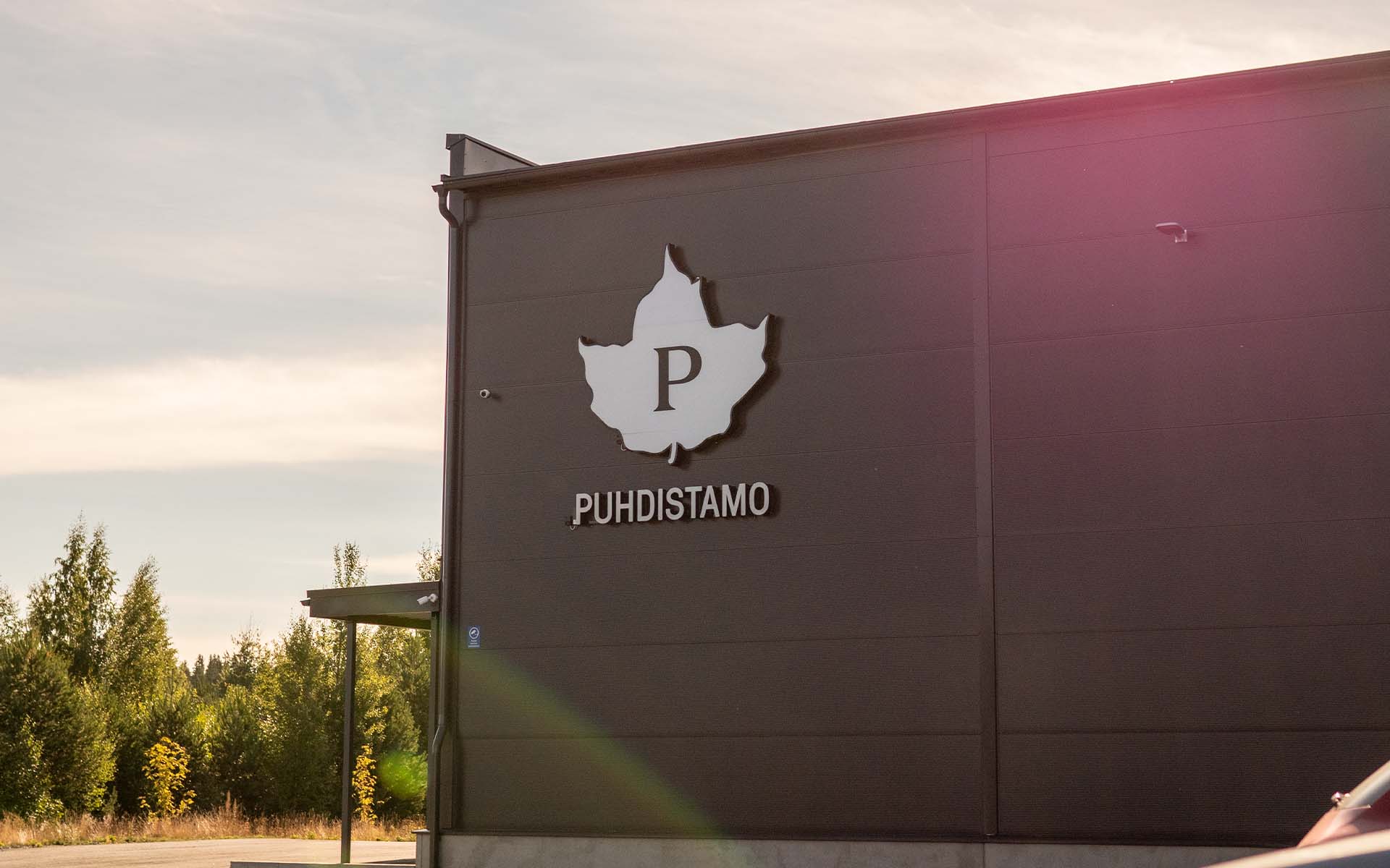 puhdistamo logo on the factory wall 