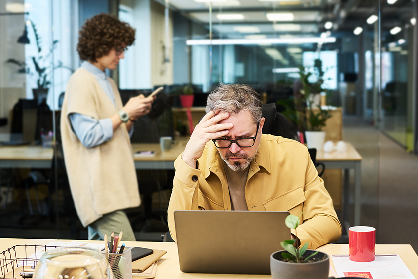 Marieke en haar collega Klaas van Insurama